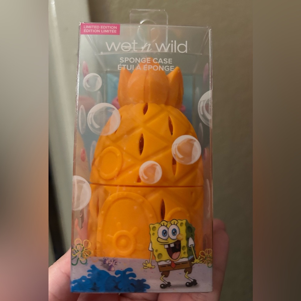 Wet n Wild x Spongebob Pineapple House Sponge Holder